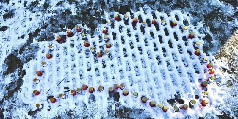 Latvijas kontūra sniegā